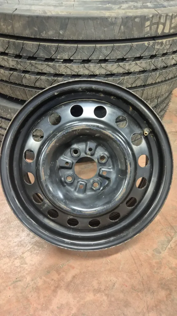 [LLAUSAD00002] LLANTA USADA 14X4X98 (6.5 PULGADAS)